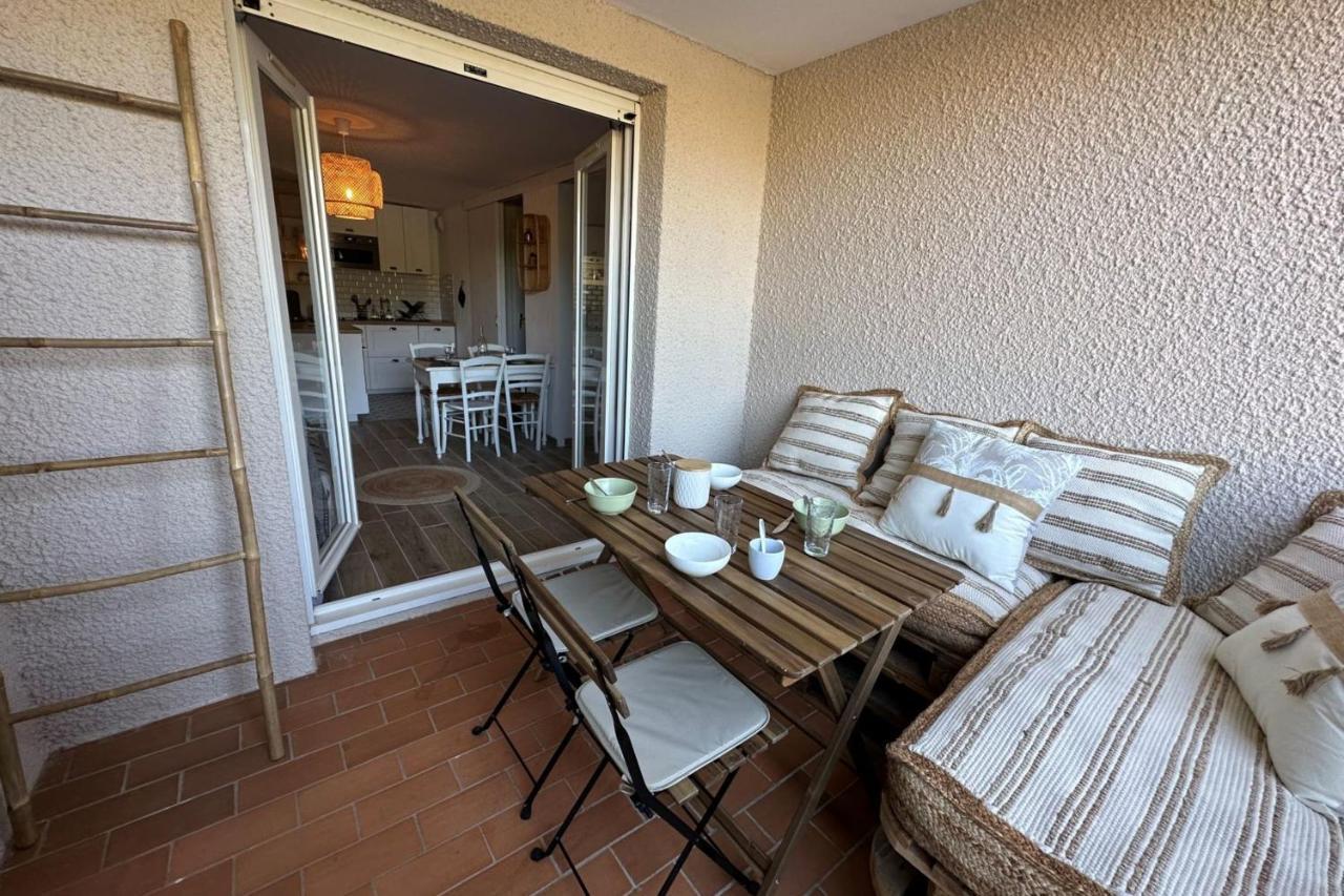 Very Cosy Apartment At 200 M From The Beaches La Londe-les-Maures Exterior foto